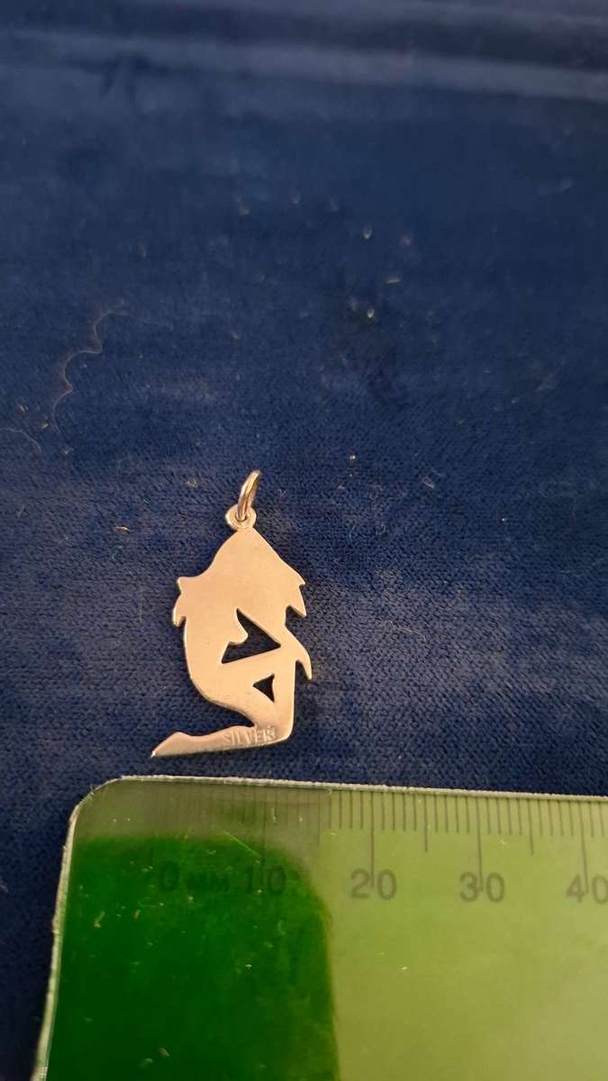 Beautiful Sterling  Silver "Nude" Pendant (1.9 Grams) in great Condition and Clearly Marked
