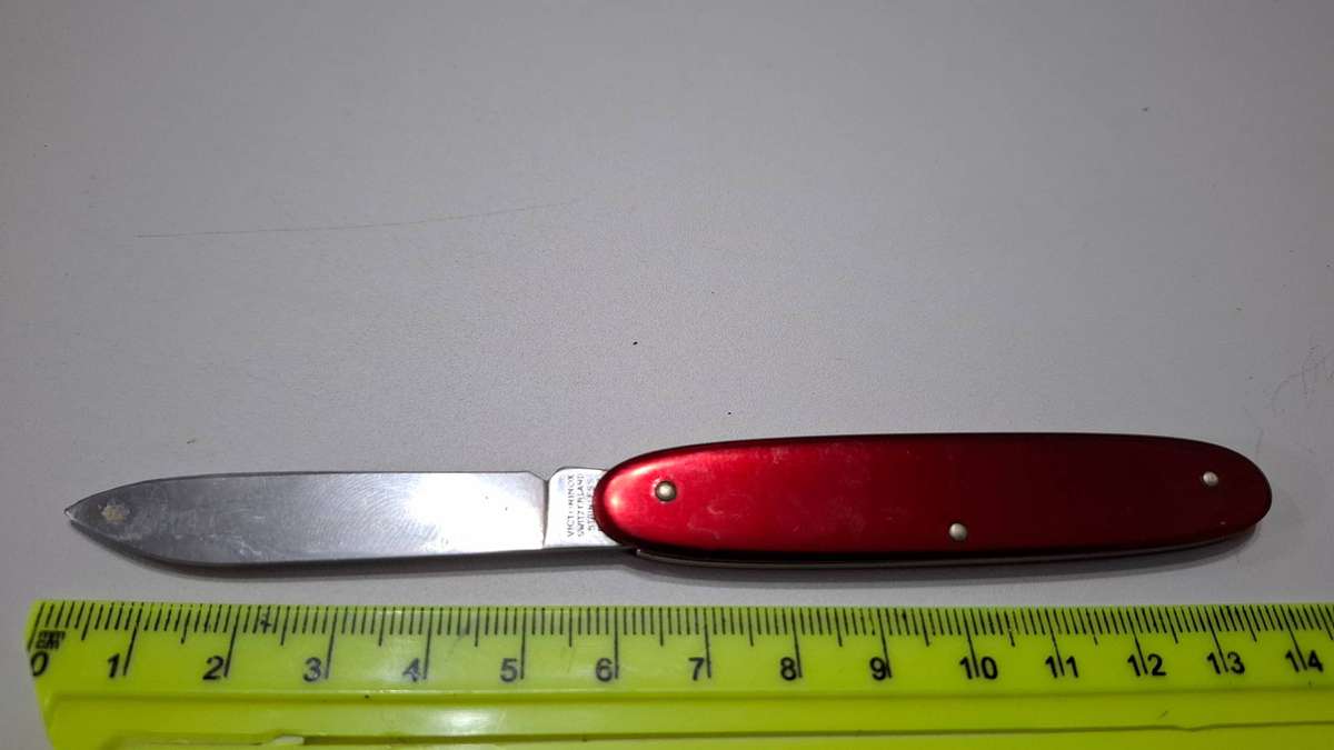 Stunning Victorinox Switserland Stainless Rostfrei Pocket Knife in Excellent Condition
