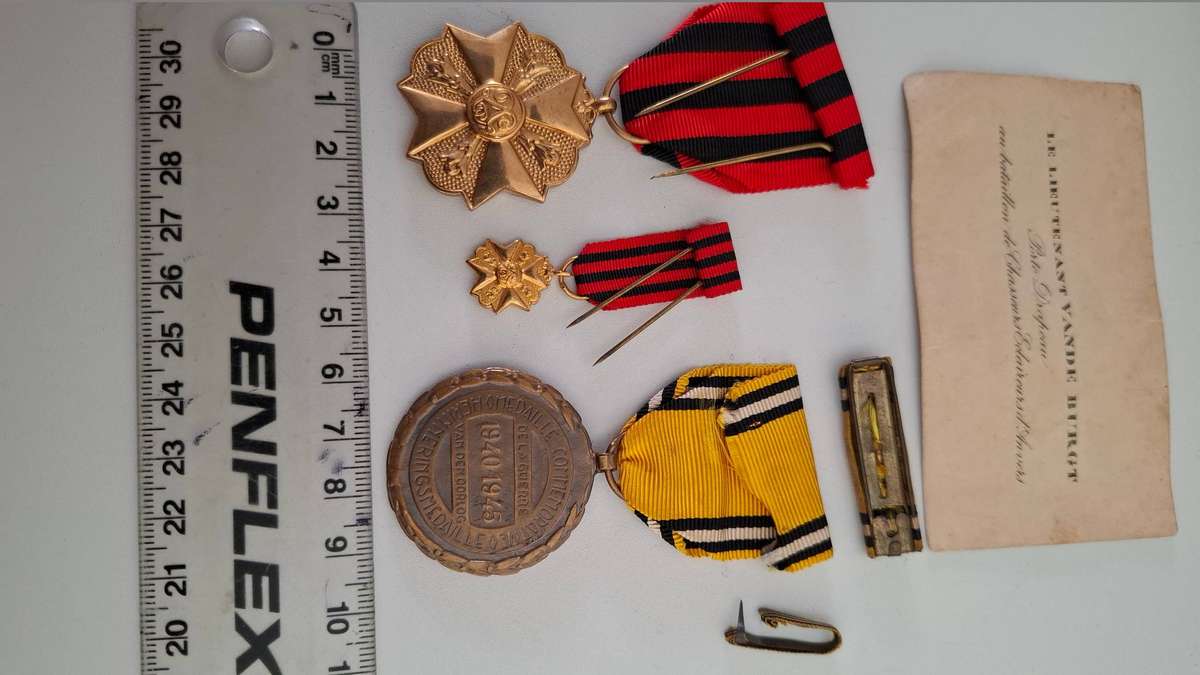 WW 2 Belgium Cival Medal and Miniture Long Service Medals&Commemorative Medal 1940/45 - with Bar