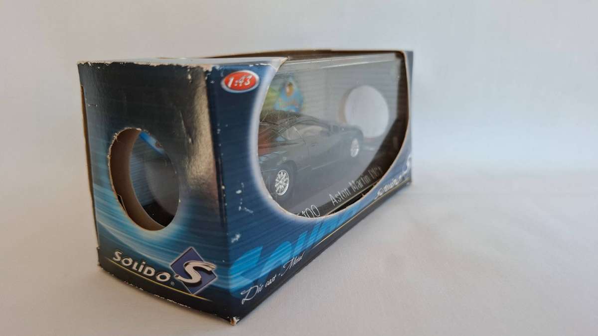 Vintage Solido 15100 Aston Martin DB9 - Scale 1:43 - Original box slightly damaged