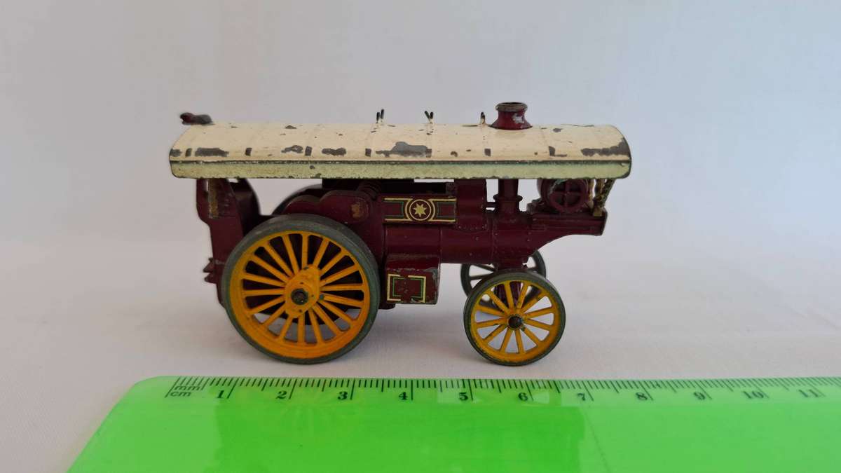 Vintage Lesney Diecast No.9  Fowler Showman's Engine - Good Condition
