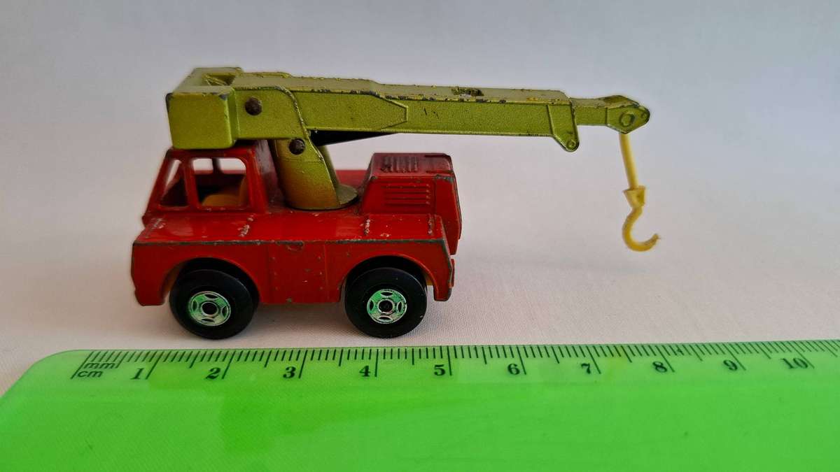 Vintage Matchbox Diecast No.42 "Iron Fairy Crane" Made By Lesney in Good Condition