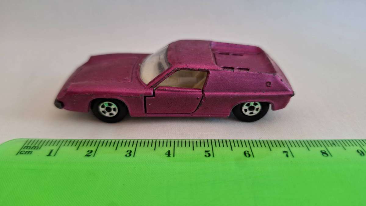 Vintage Matchbox Diecast No.5 "Lotus Europa" Made By Lesney - Good Condition