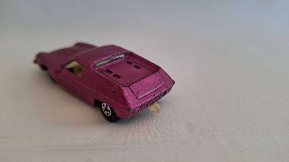 Vintage Matchbox Diecast No.5 "Lotus Europa" Made By Lesney - Good Condition