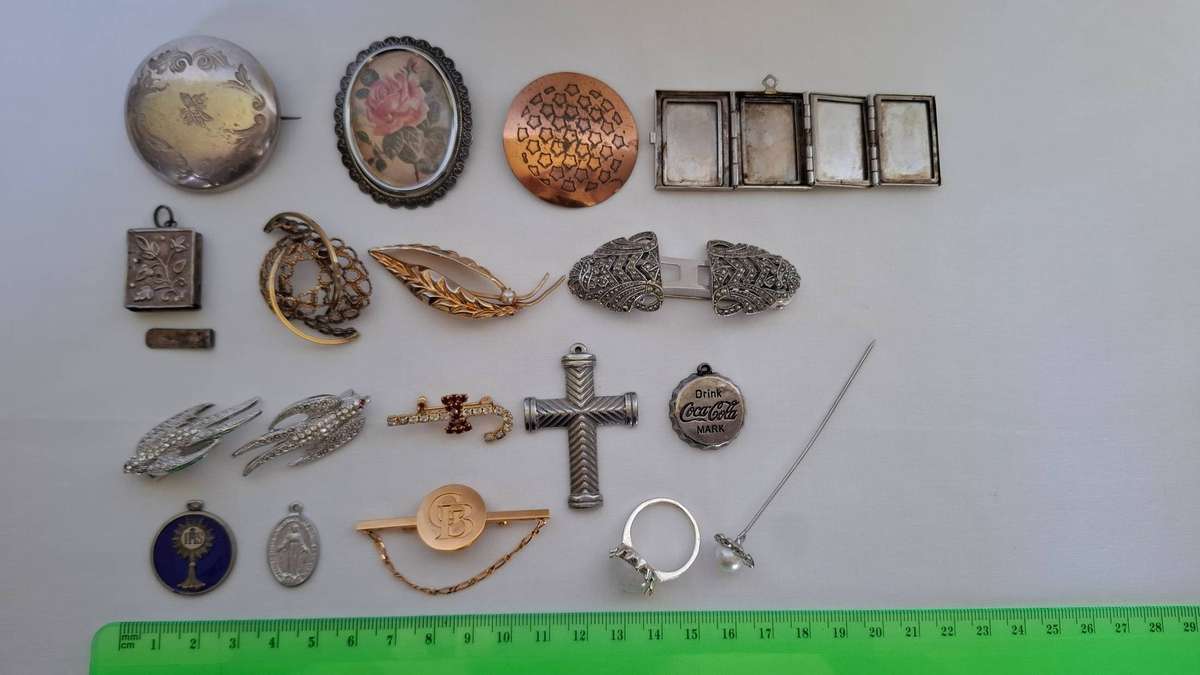 A Stunning Collection of Vintage Brooches, Pendants, Lockets and Rings - All in Good Condition