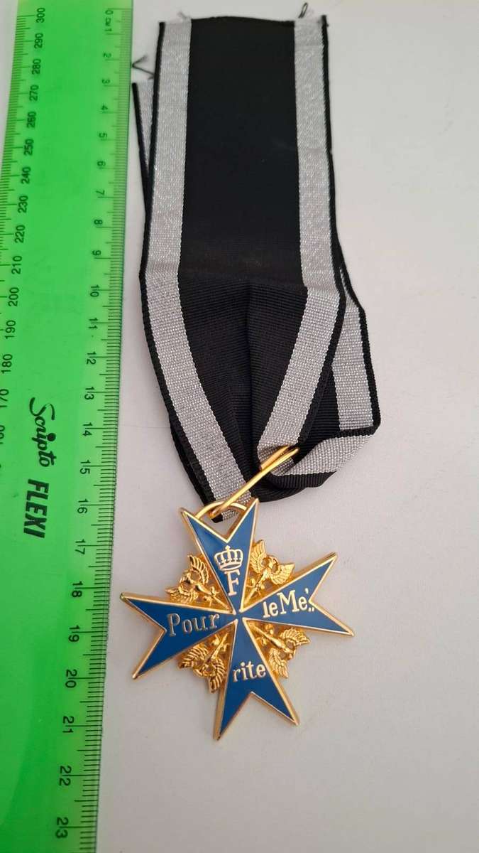 WW 1 Pour le Merite "Blue Max "- Kingdom of Prussia's Highest Military Order for Officers(Copy)Medal