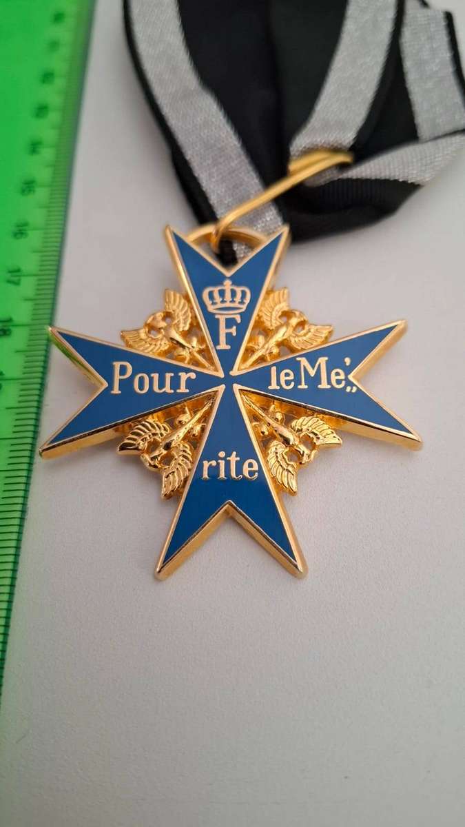 WW 1 Pour le Merite "Blue Max "- Kingdom of Prussia's Highest Military Order for Officers(Copy)Medal