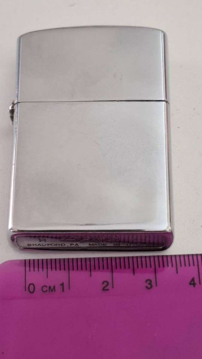 Stunning Zippo Lighter Branford PA made in USA in Excellent Condition