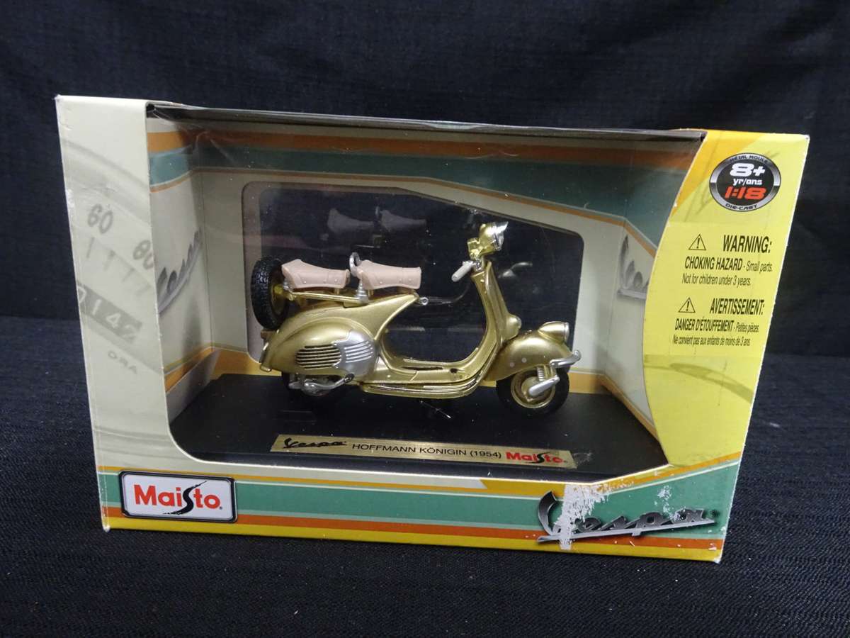 Vespa Scooter Hoffmann Konigin (1954) Maisto - Scale: 1:18 - Made In China