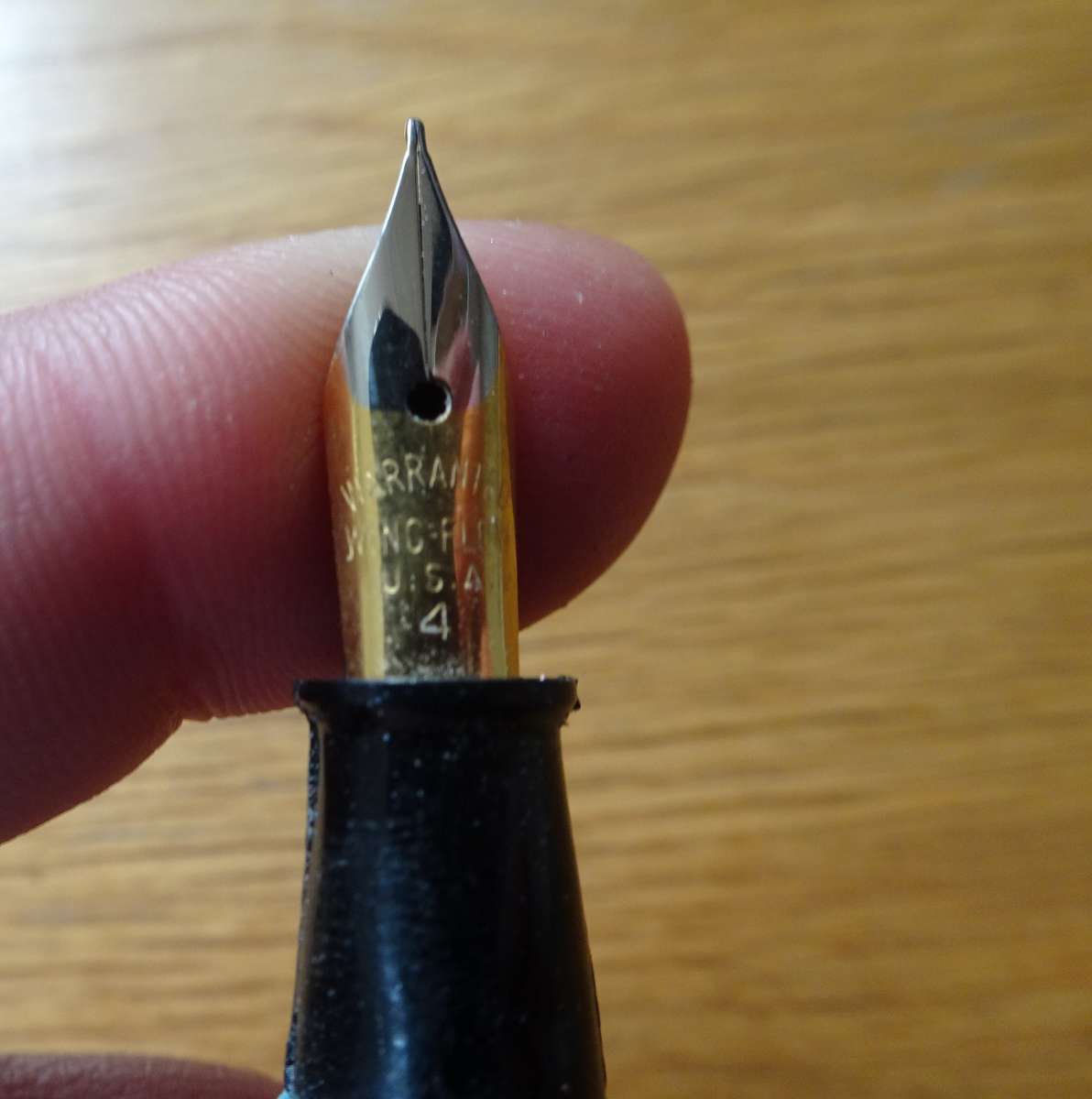 Stunning Vintage Hifra 4251 Fountain Pen - On Nip - "Warranted Wing Flow U.S.A 4"