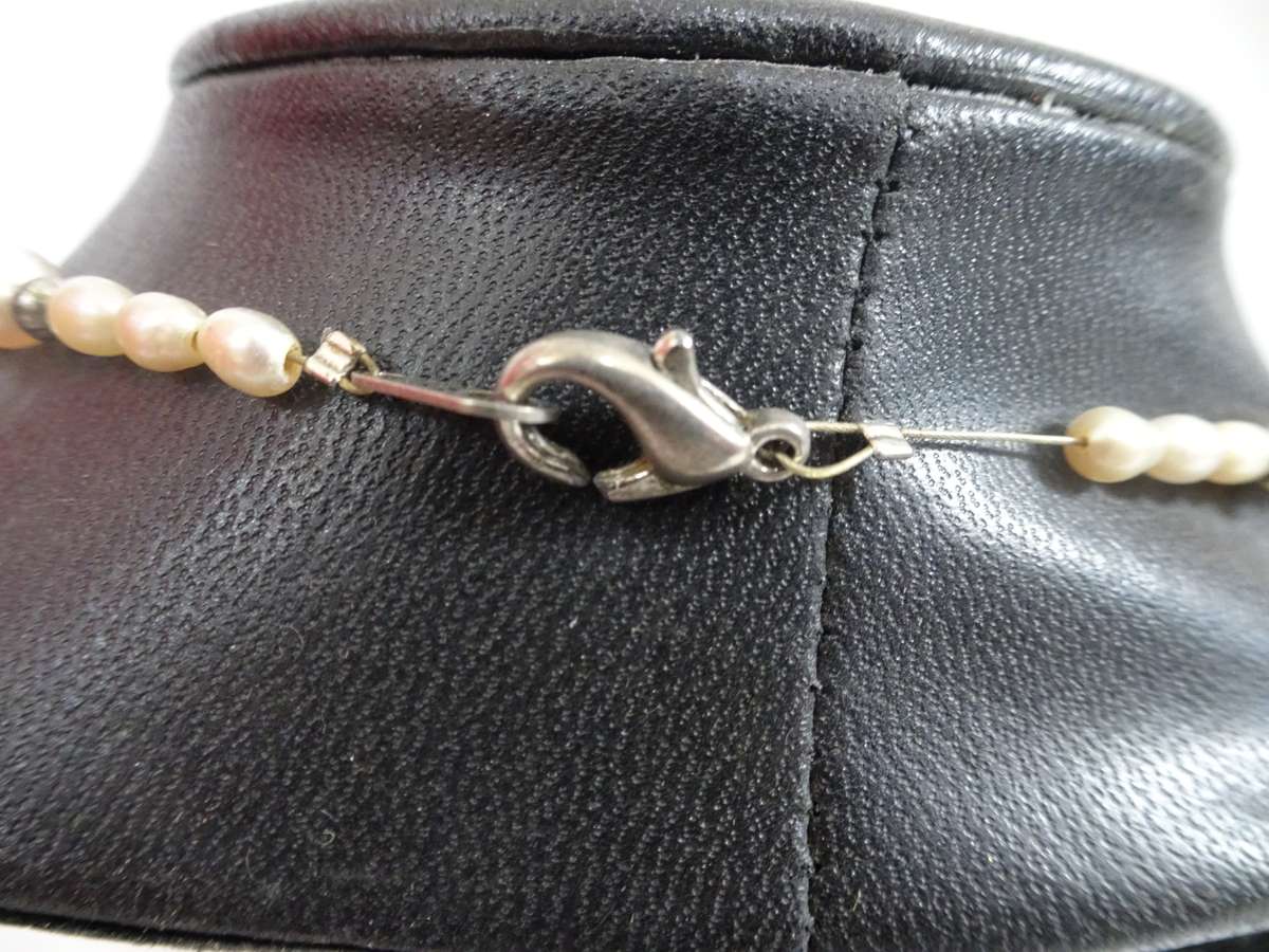 Gorgeous Vintage Fresh Water Pearl Necklace  - In Good Condition