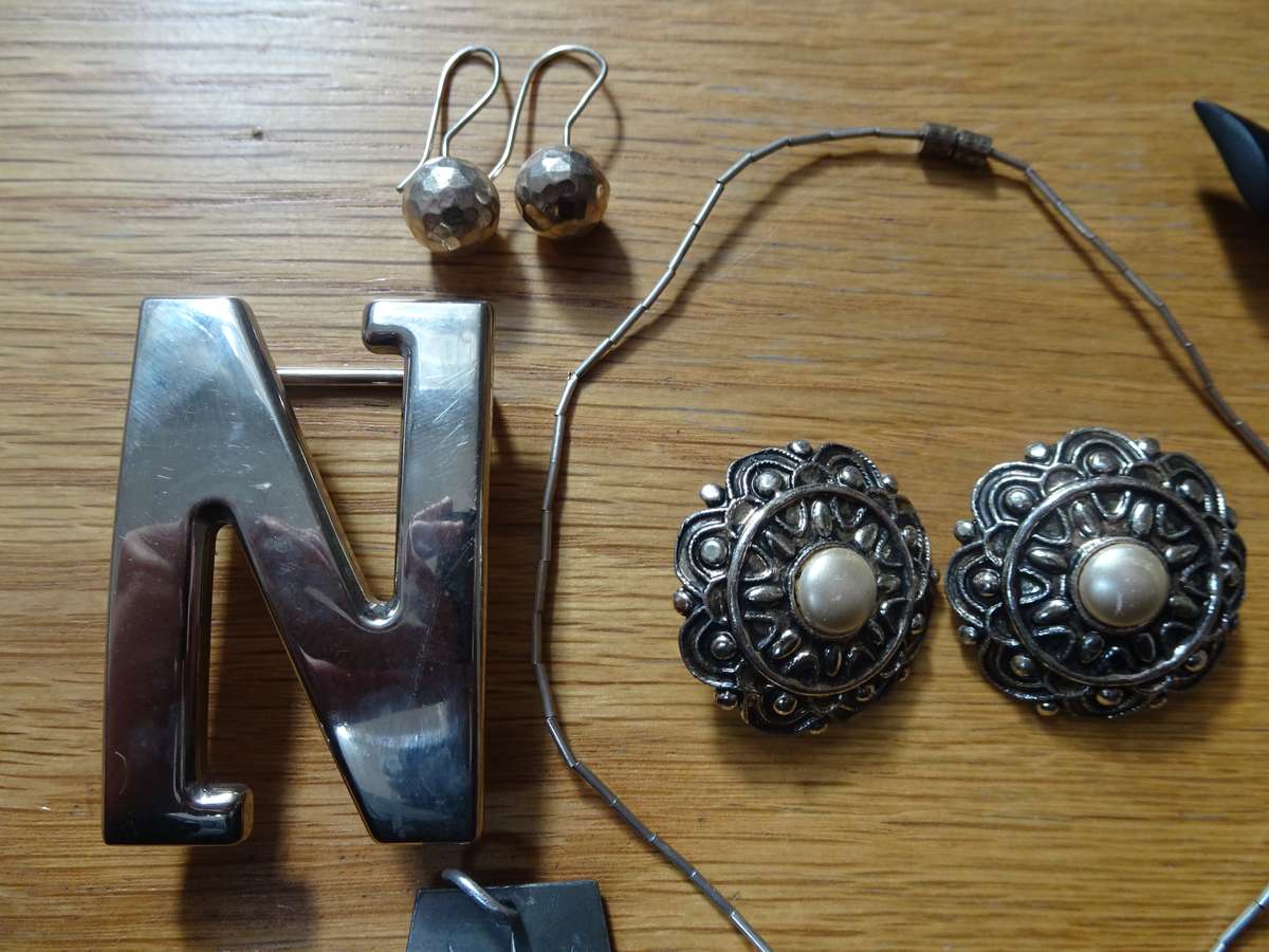 Stunning Vintage Joblot Of Different Costume Jewellery Items - See My Description