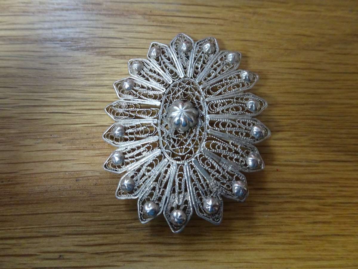 Lovely 800 Silver Vintage Filigree Cannitelli Design Pin Brooch - 13 Gram - See Description