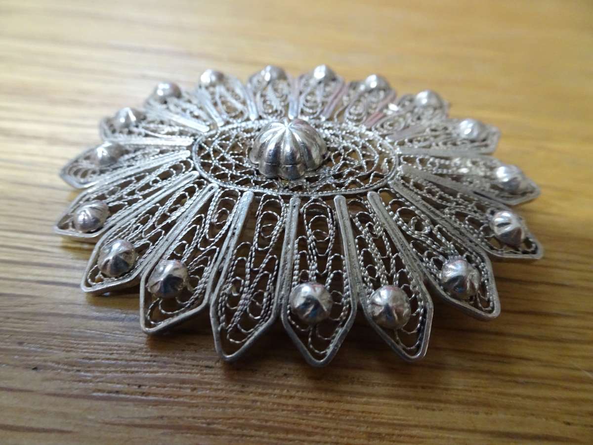 Lovely 800 Silver Vintage Filigree Cannitelli Design Pin Brooch - 13 Gram - See Description