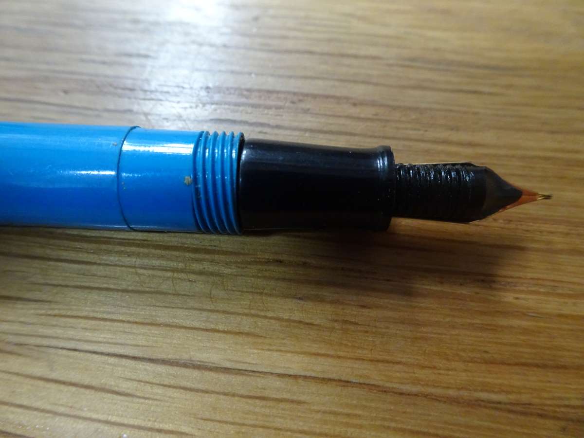 Stunning Vintage Blue Hifra 4251 Fountain Pen - On Nip - "Warranted Wing Flow U.S.A 4"