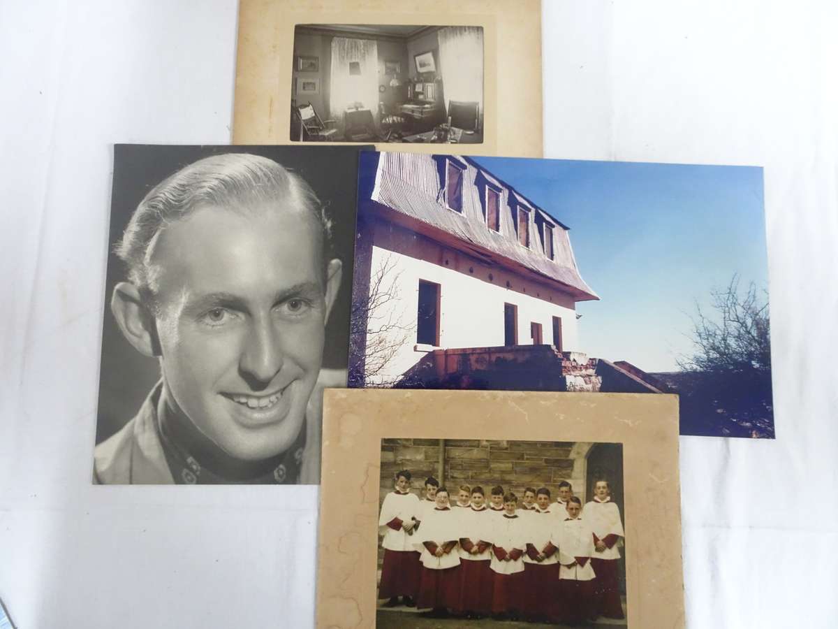 Beautiful Set Of Eleven Old Vintage Photos (1930's - 1960's) - Still In Good Condition