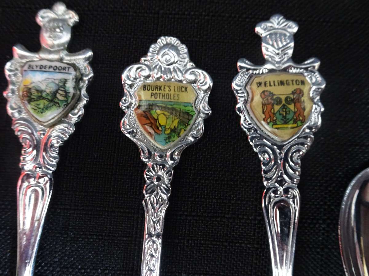 Vintage Joblot Of Twenty Interesting Teaspoons - See My Description