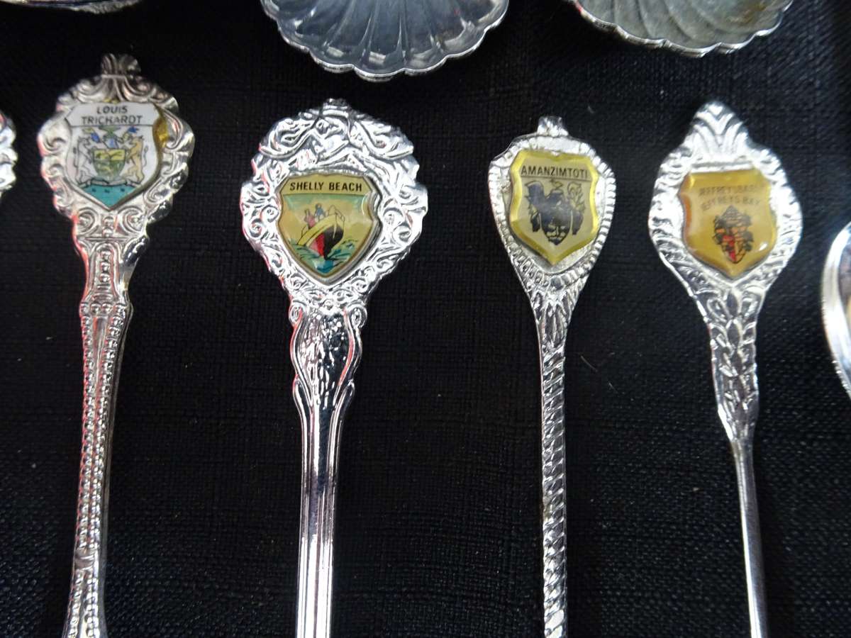 Vintage Joblot Of Twenty Interesting Teaspoons - See My Description