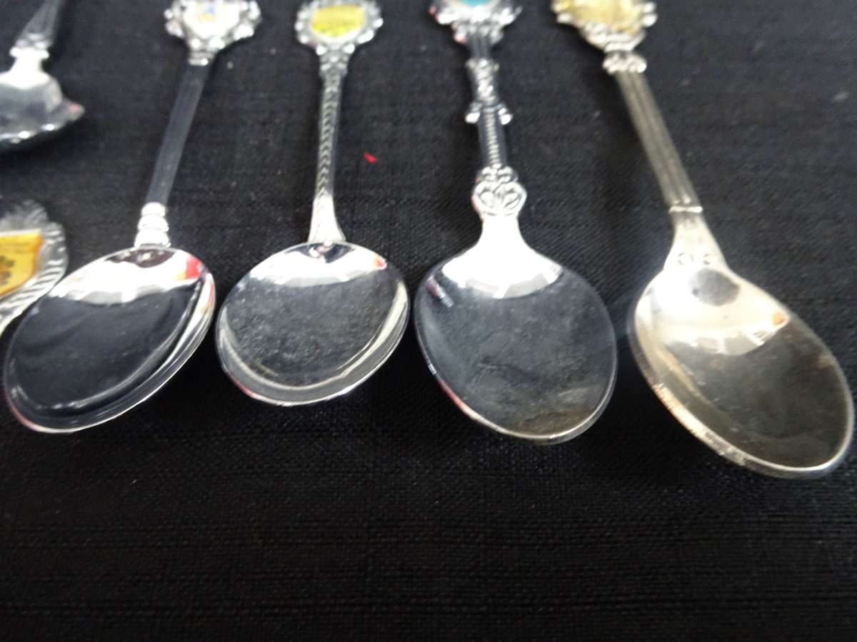 Vintage Joblot Of Twenty Interesting Teaspoons - See My Description