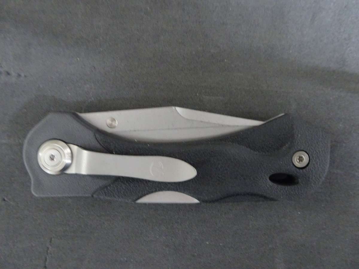 Stunning Leatherman H501 Lock Back Knife With Serrated Blade - In Excellent Condition