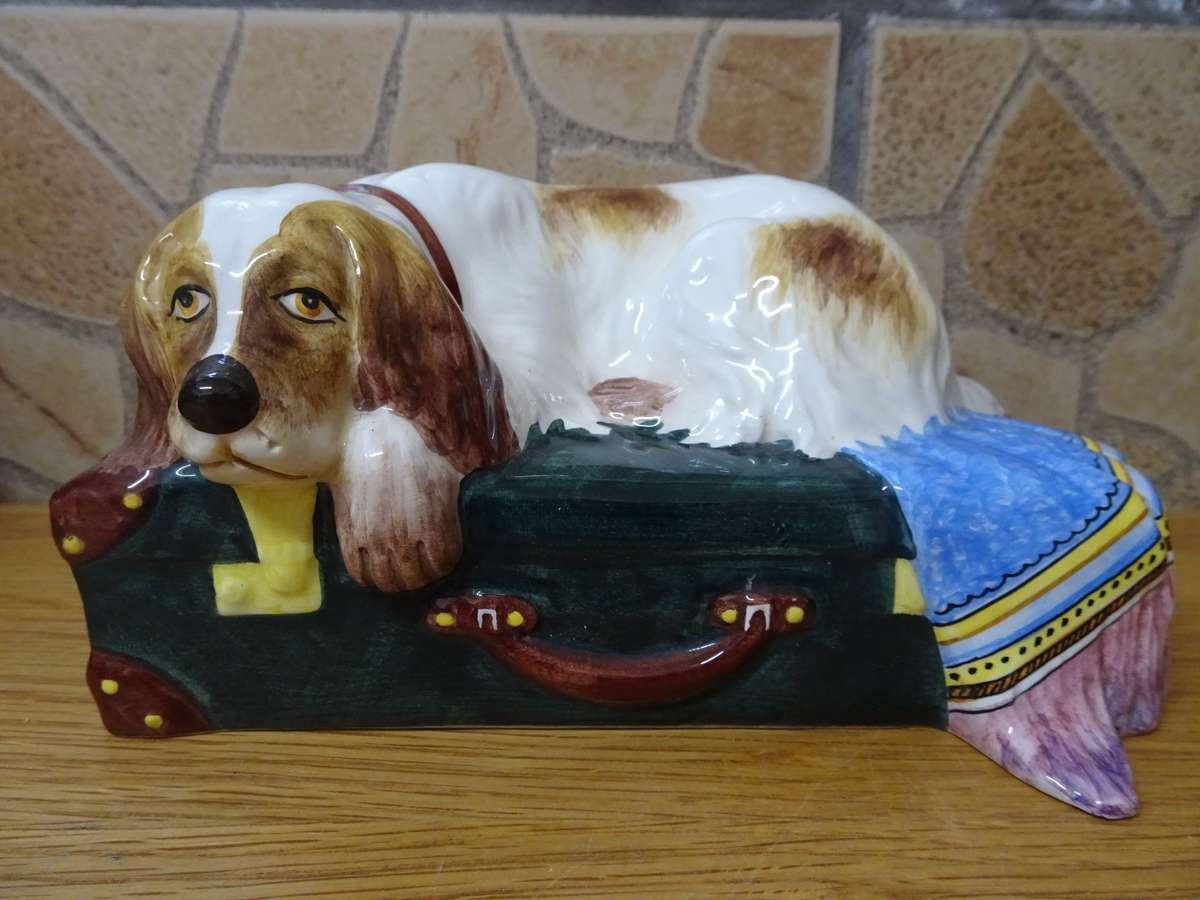 Very Rare Vintage Tiffany & Co Signed Cocker Spaniel Dog Porcelain Sculpture - In Good Condition