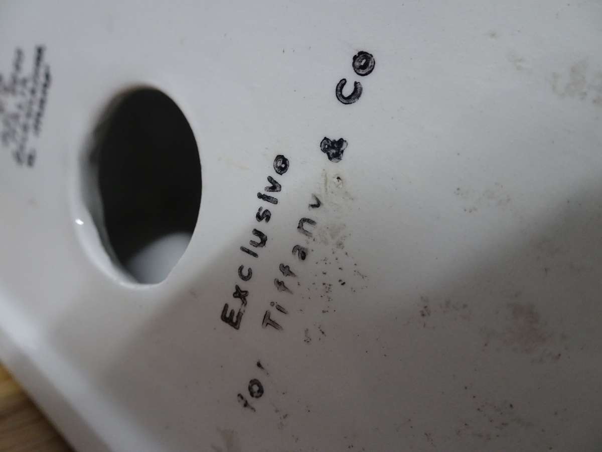 Very Rare Vintage Tiffany & Co Signed Cocker Spaniel Dog Porcelain Sculpture - In Good Condition