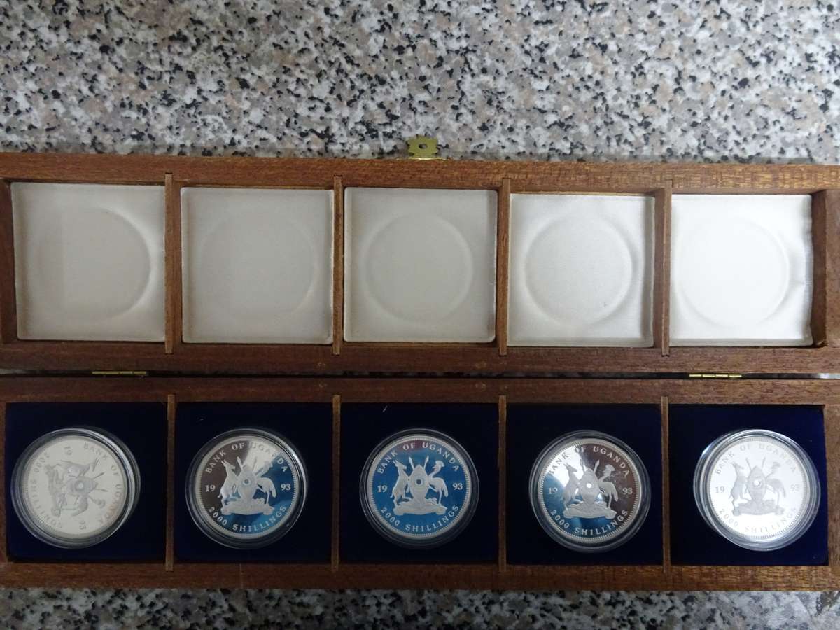 Sterling Silver Set Of Five 1993 Bank Of Uganda 2000 Shillings - Protection Of The Arican Elephant