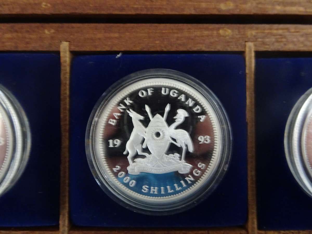 Sterling Silver Set Of Five 1993 Bank Of Uganda 2000 Shillings - Protection Of The Arican Elephant