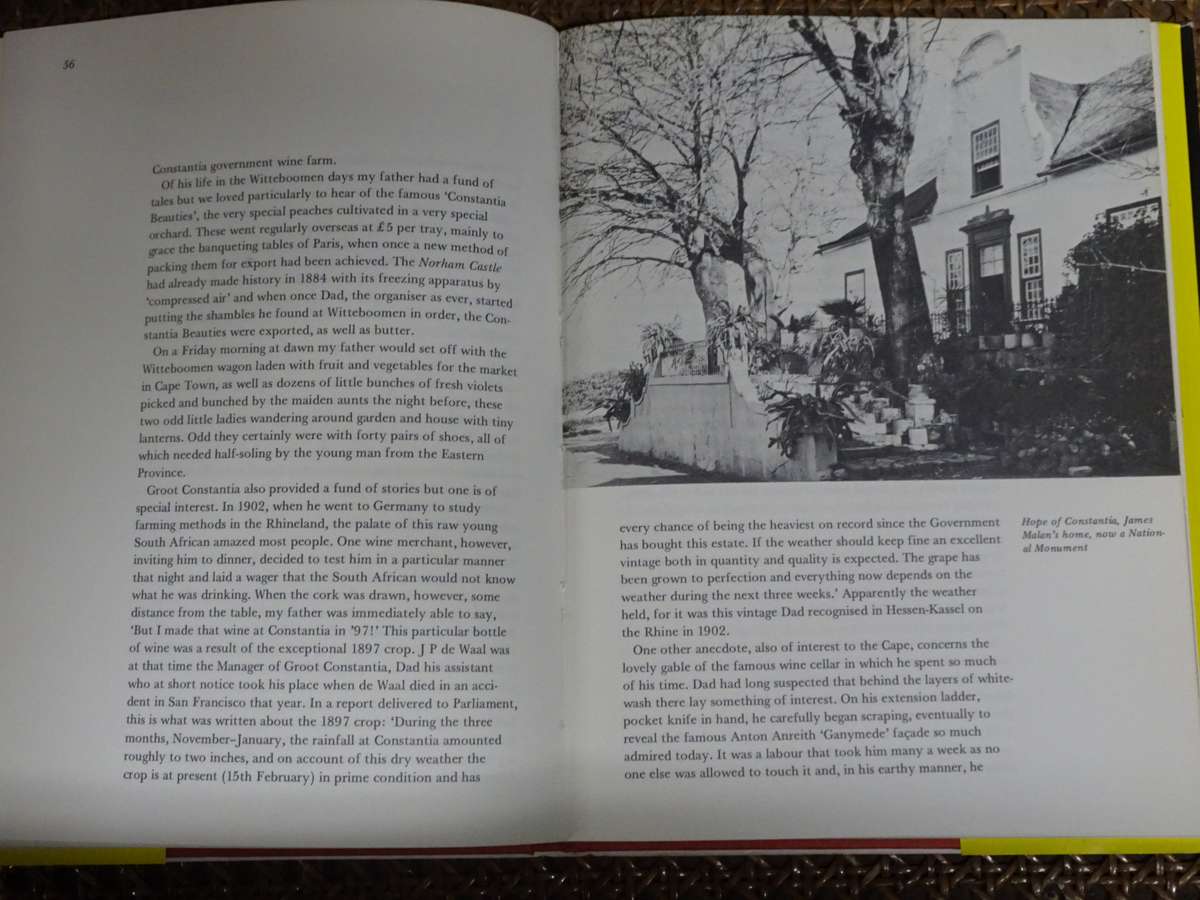 RONDEBOSCH AND ROUND ABOUT - By Adele Naude - In Good Condition