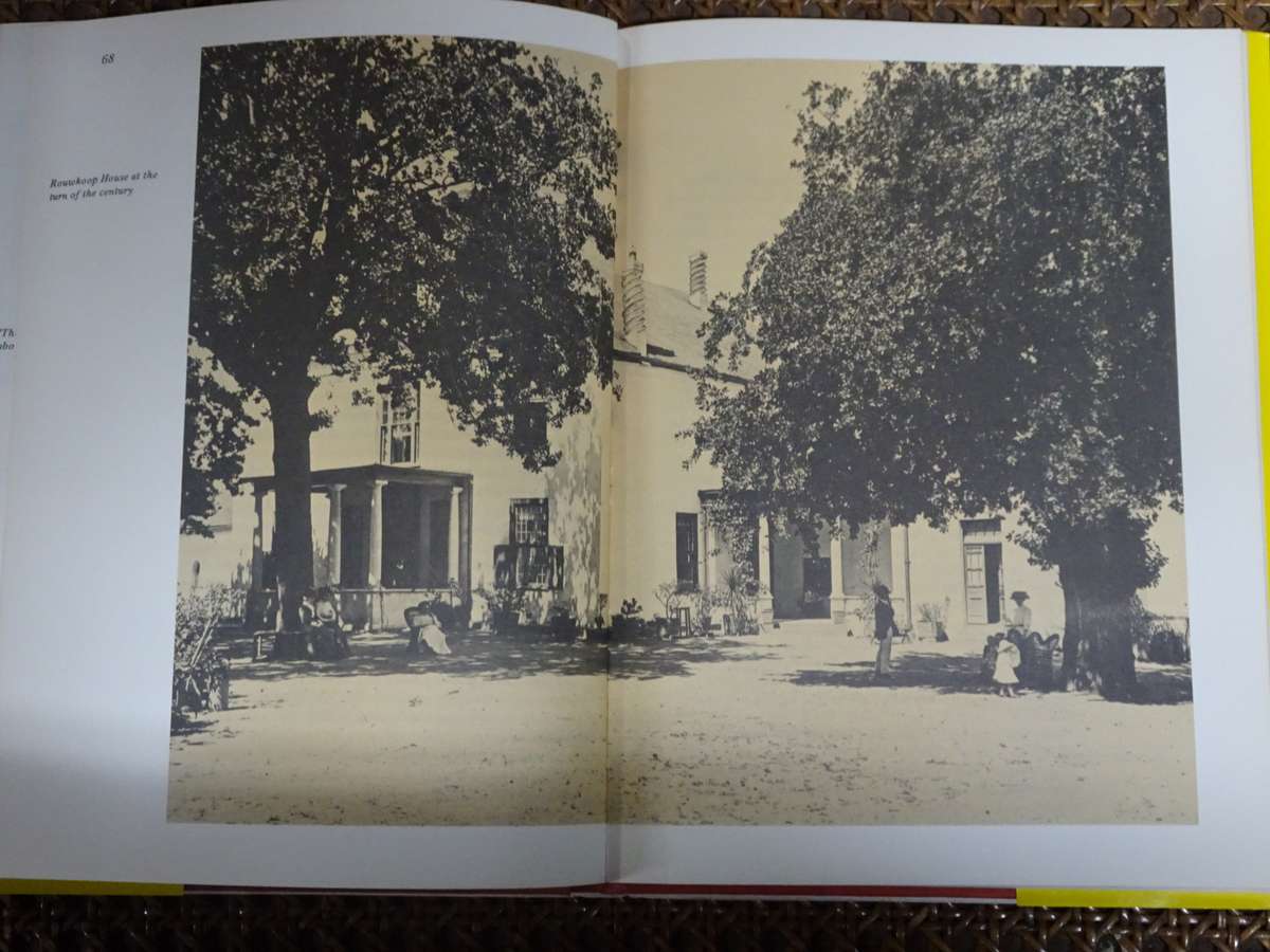 RONDEBOSCH AND ROUND ABOUT - By Adele Naude - In Good Condition