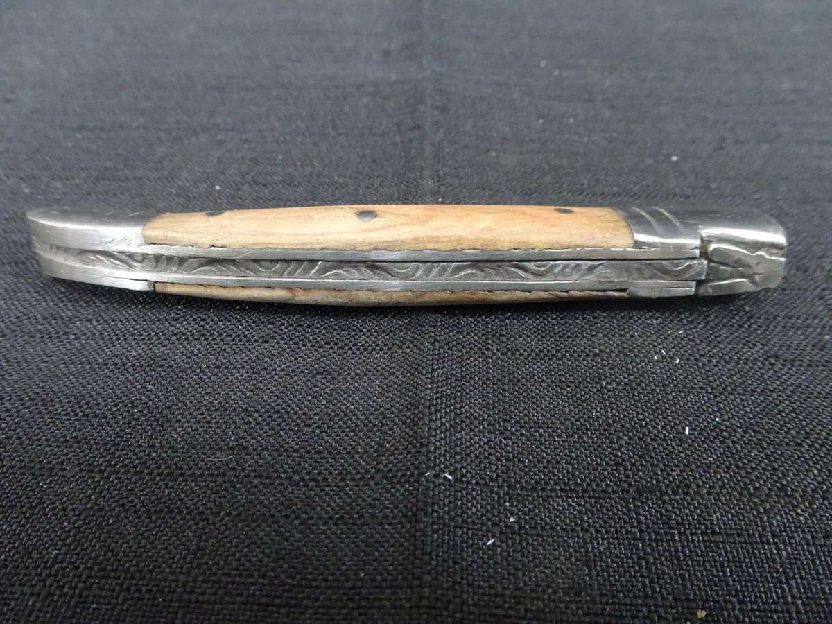 Fabulous Vintage `Laguiole` Folding Knife Single Blade