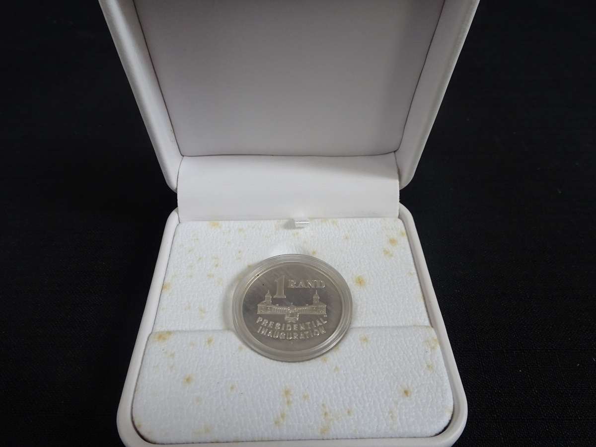 RARE 10 May 1994 Mandela Silver R1 Presidential Inauguration Coin - In Excellent Condition