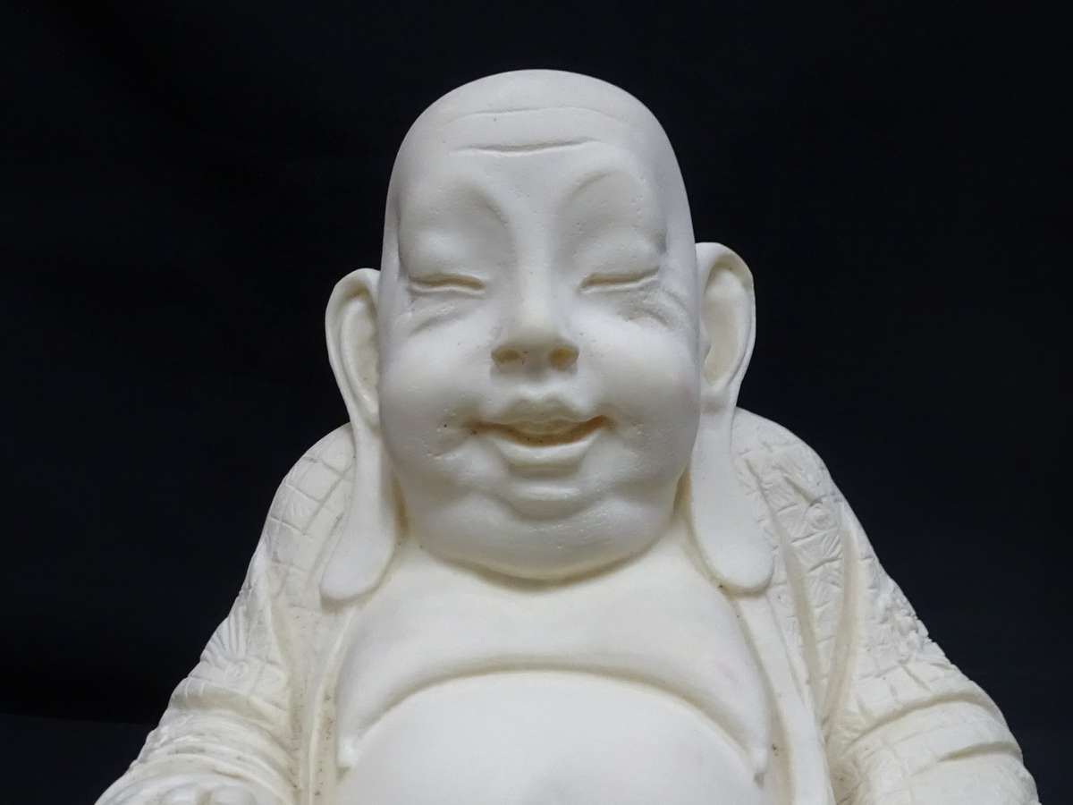 Stunning Smiling Vintage Buddha Resin Stone Antique Statue - In Good Condition