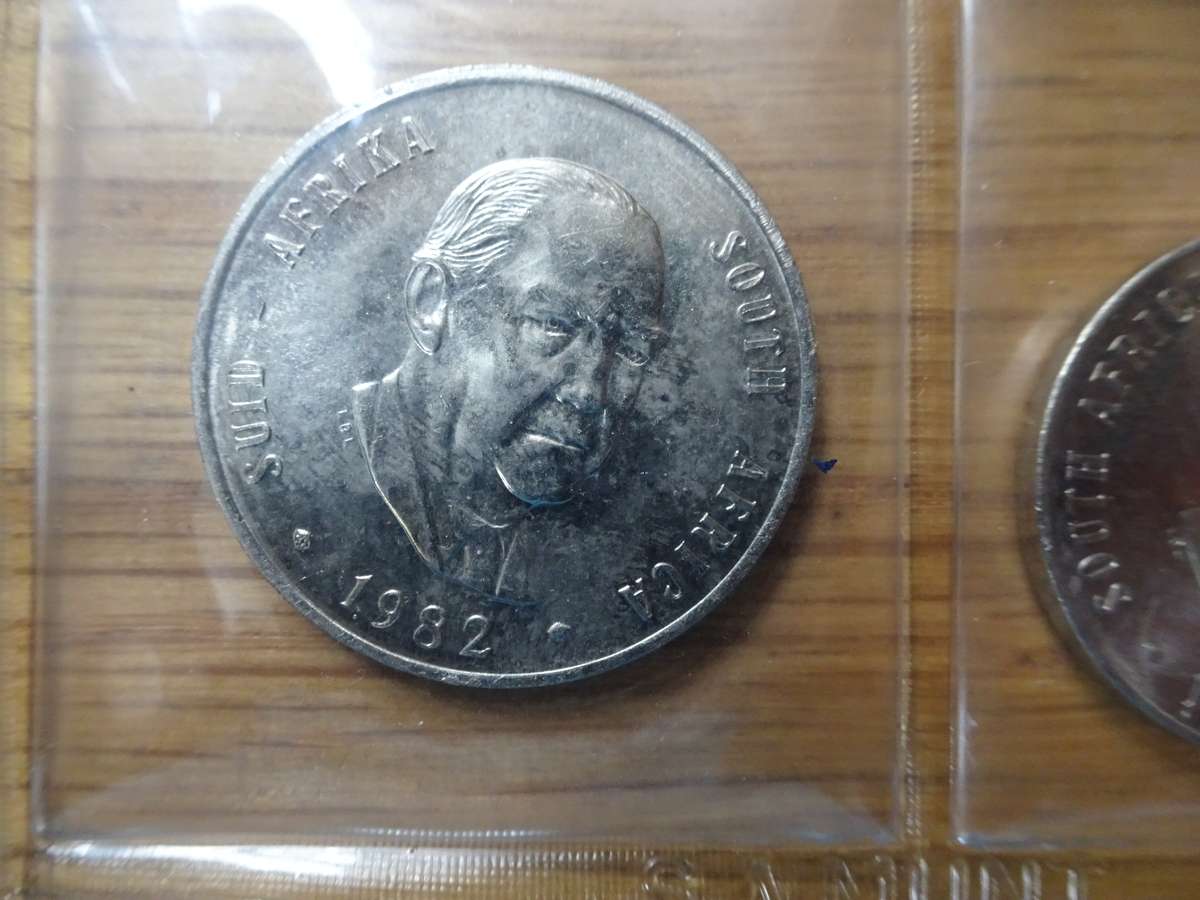 Republic Of South Africa Unculated 1982 Mint Pack - In Excellent Condition