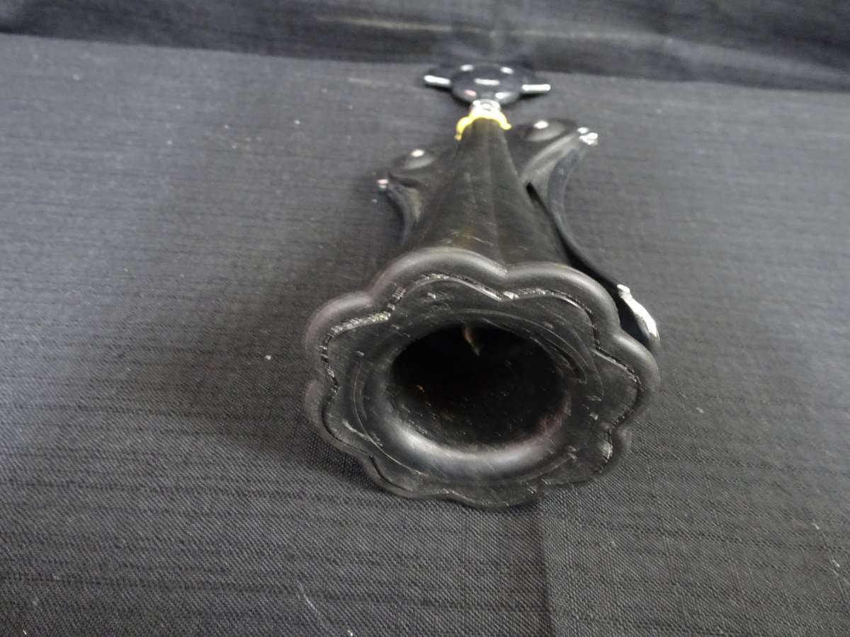 Stunning Anna G. Design Corkscrew, Resin and Chrome Zamak, Black - 24cm x 7cm