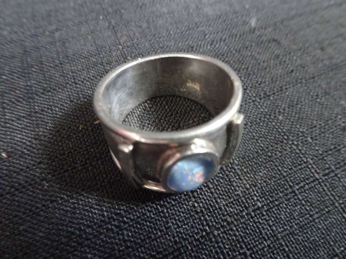 Beautiful Natural Lightning Solid Opal Sterling Silver Ring - Size 11 - 14.4 Gram - Marked SIL