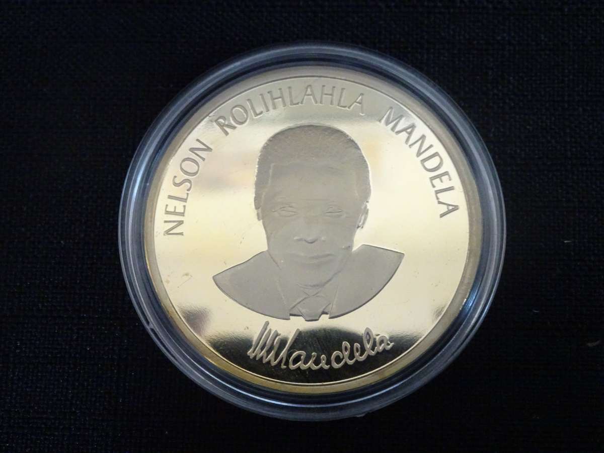 Stunning Nelson Rolihlahla Mandela Medallion - A Long Walk To Freedom Robben 1964-1982 Island