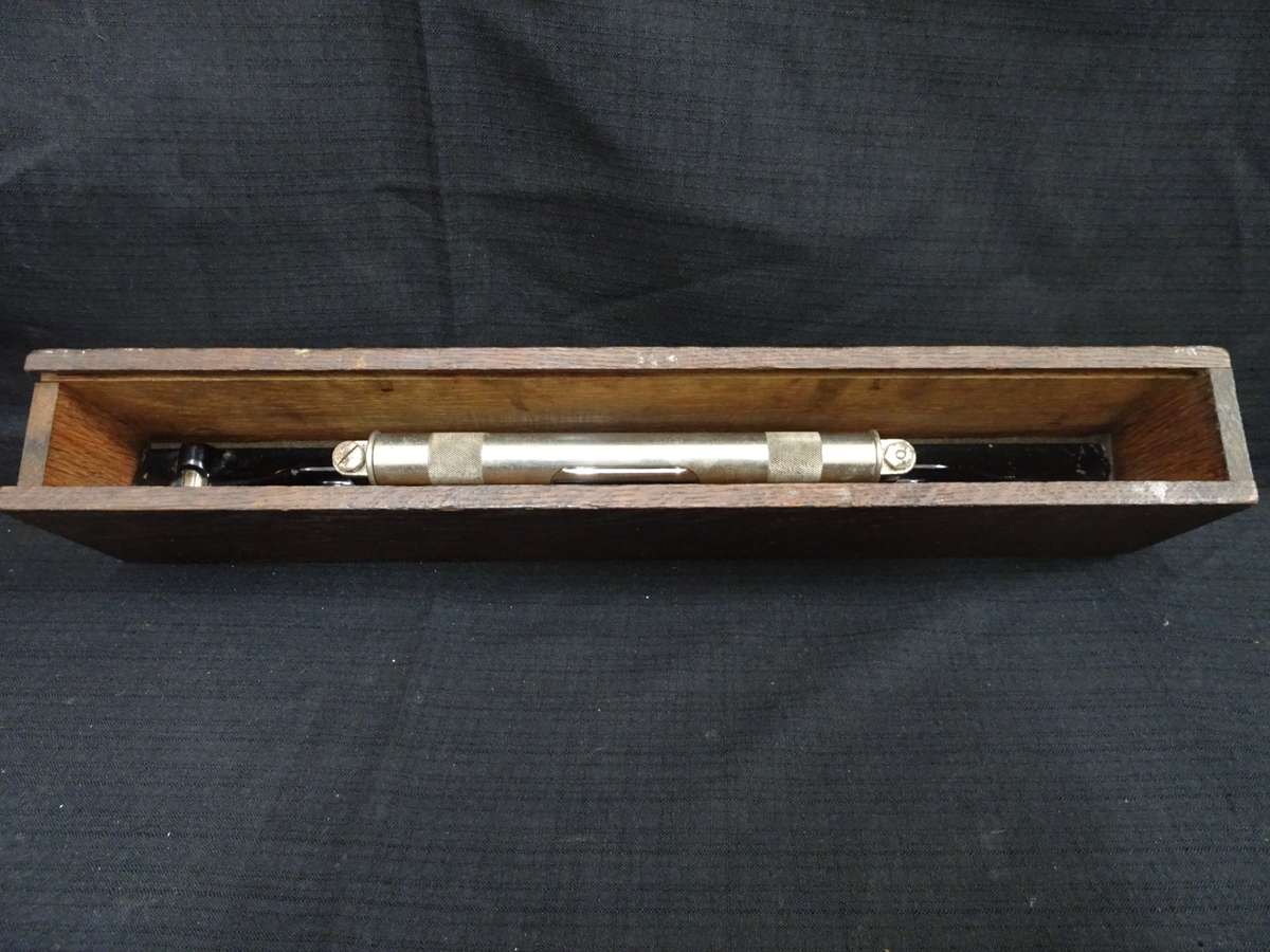 Superb Vintage L. S. Starrett Athol Mass USA Engineers-Machinists Spirit Level - 46cm x 7cm
