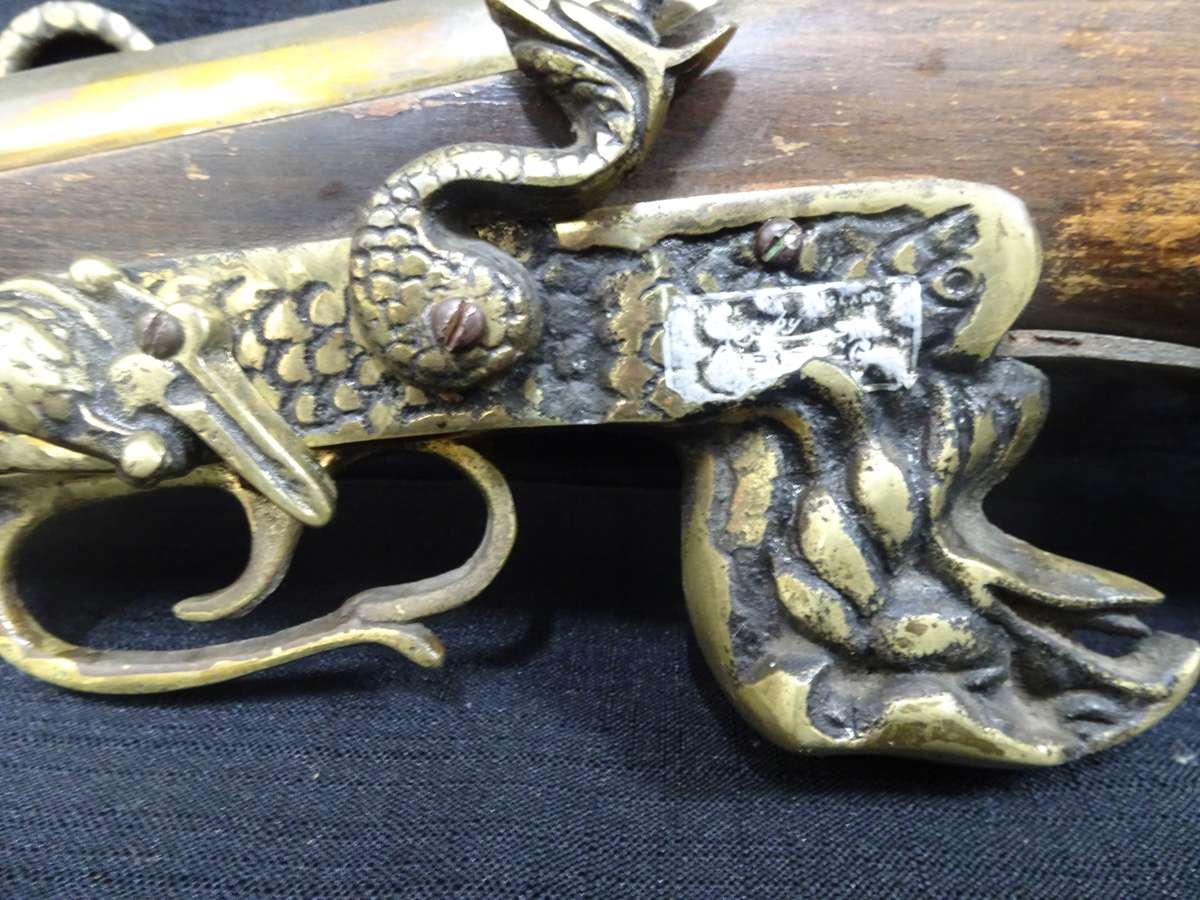 Vintage Replica Flint Lock Pistol With Brass Inlay - Made In England With Brass Mounting Brackets