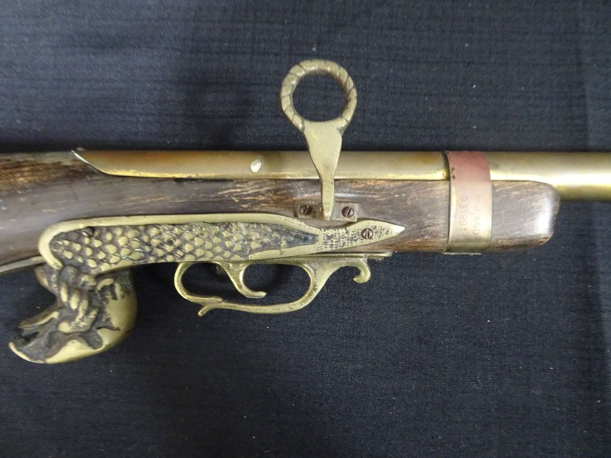 Vintage Replica Flint Lock Pistol With Brass Inlay - Made In England With Brass Mounting Brackets