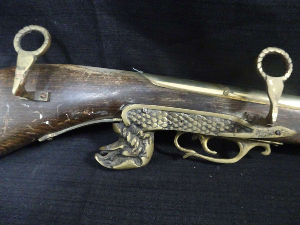 Vintage Replica Flint Lock Pistol With Brass Inlay - Made In England With Brass Mounting Brackets
