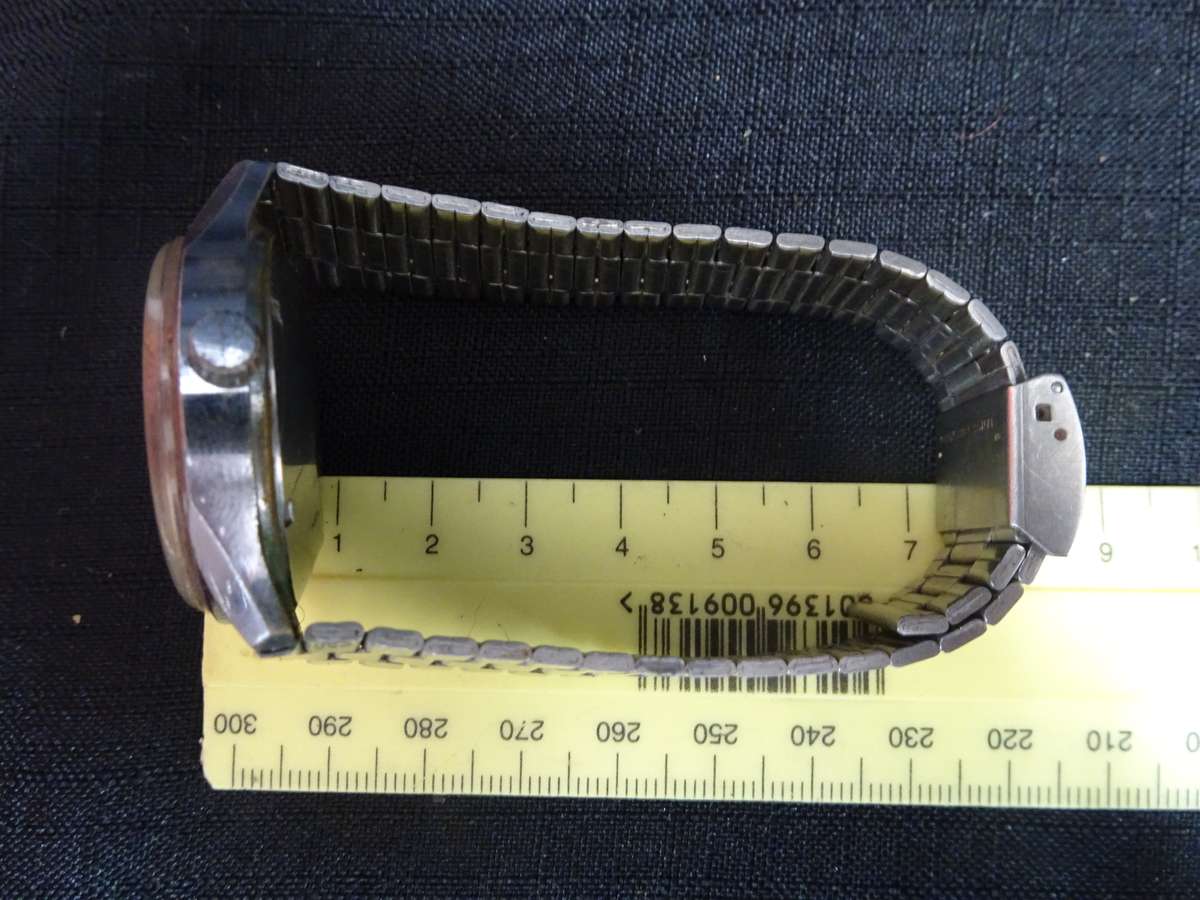 Vintage Rotary 17 Jewels Calendar Automatic Men's Watch -Swiss Made - See Description