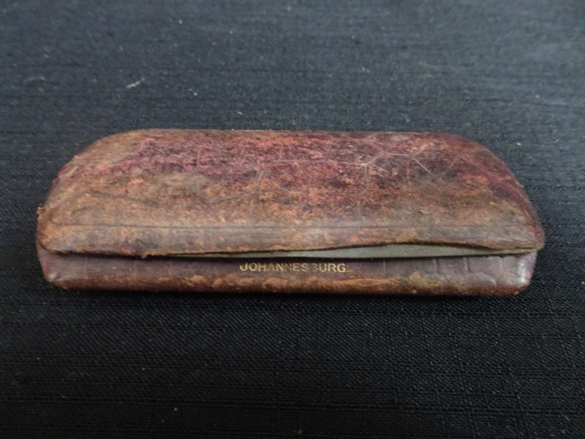 Stunning Vintage 1900 - 1930's Pinz Nez Spectacles with Case - Secondhand Condition