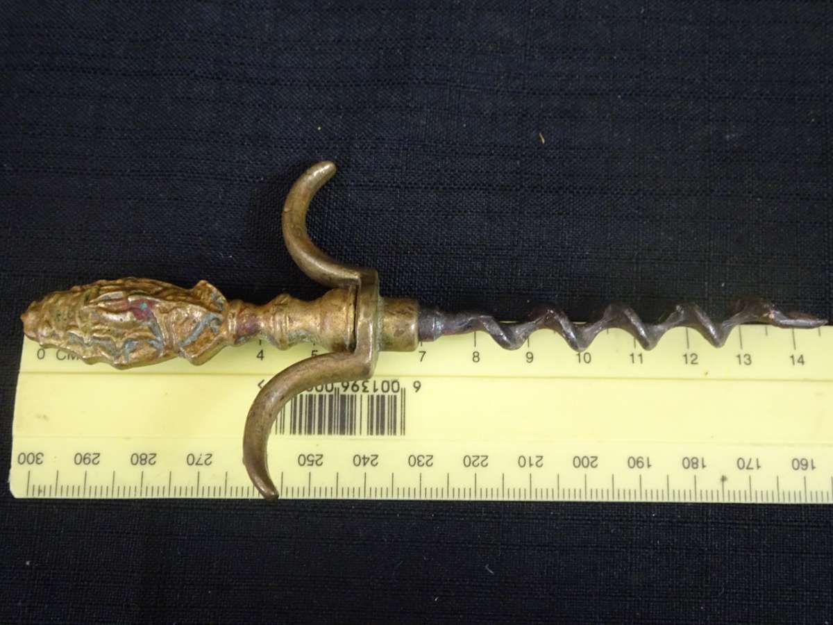 Two Vintage Wine Bottle Openers And Two Vintage Bottle Openers - In Good Condition