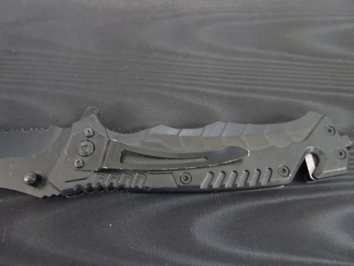 Stunning Black Unbranded Chinese Folding Knife With Glass Breaker And Belt Cutter - Good Condition