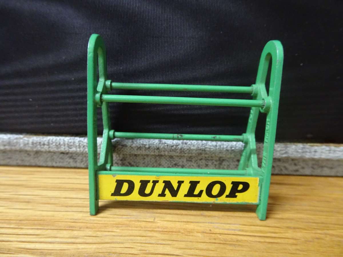 Vintage Dinky 786 Service Station "Dunlop" Tyre Rack - I n Good Condition