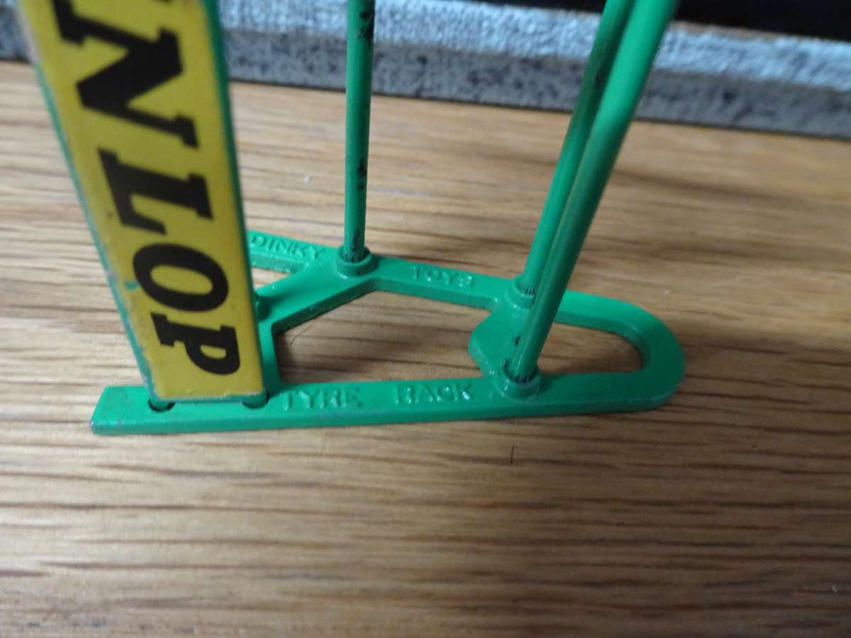 Vintage Dinky 786 Service Station "Dunlop" Tyre Rack - I n Good Condition