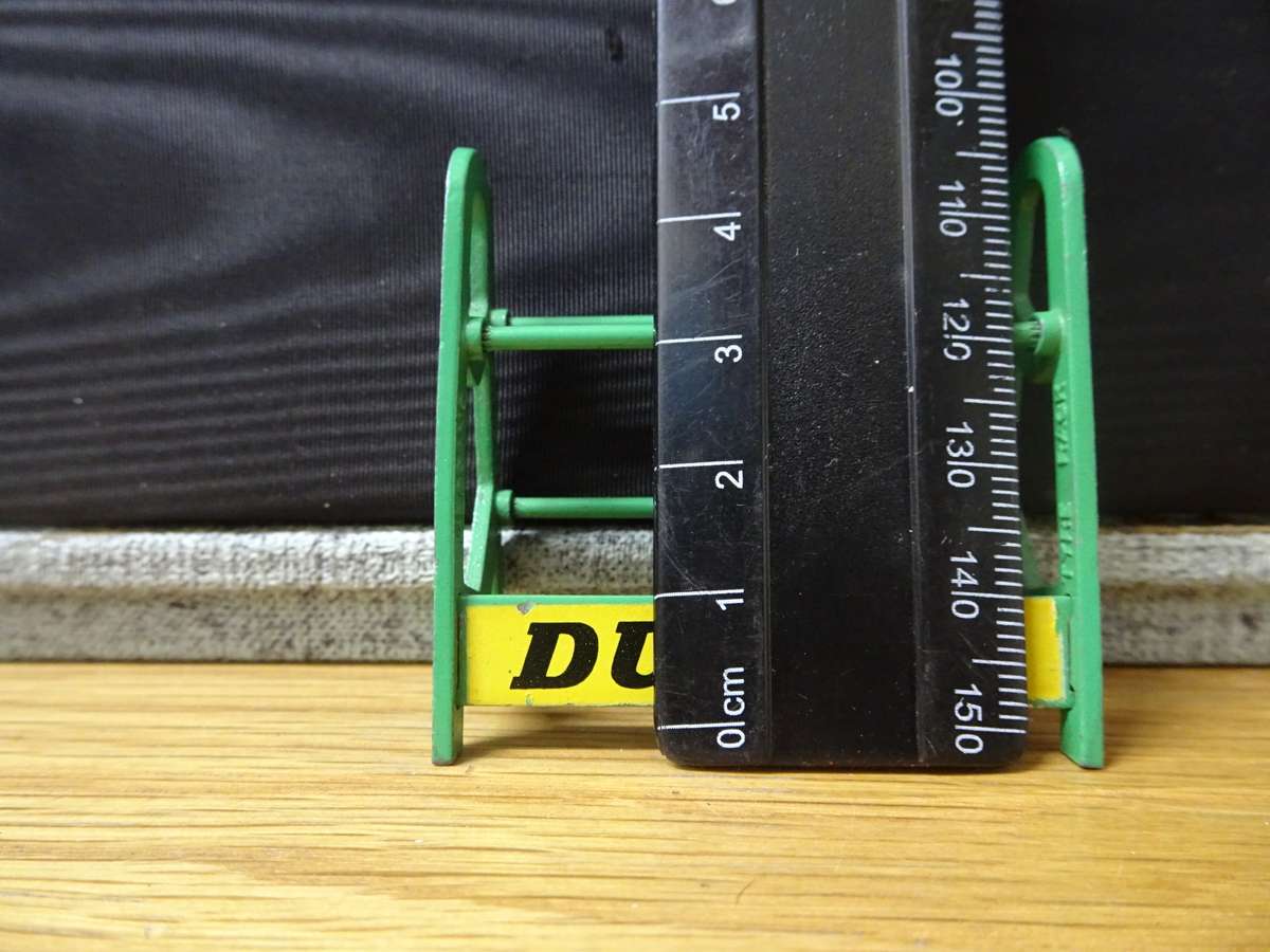 Vintage Dinky 786 Service Station "Dunlop" Tyre Rack - I n Good Condition
