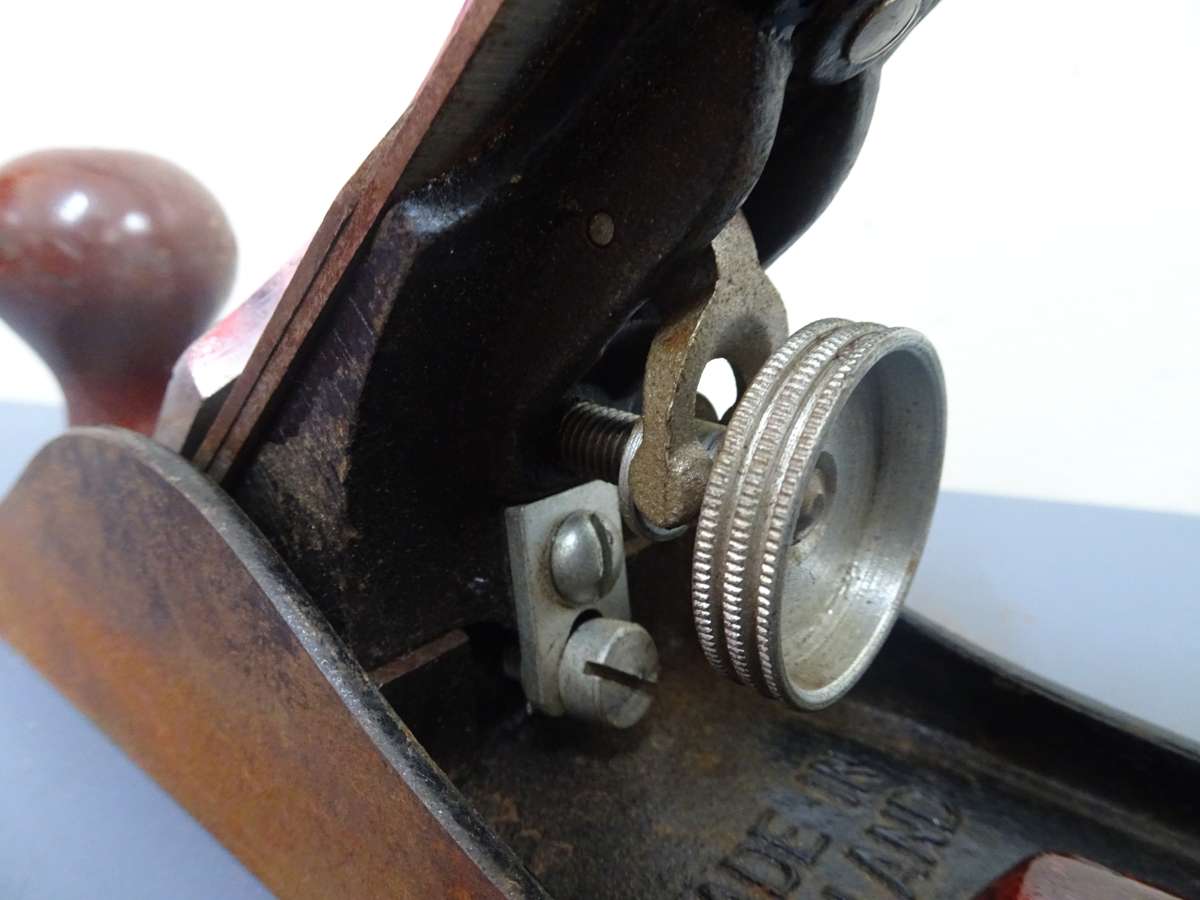 Vintage Stanley Bailey No.4 Woodworking Bench Plane - Made In England