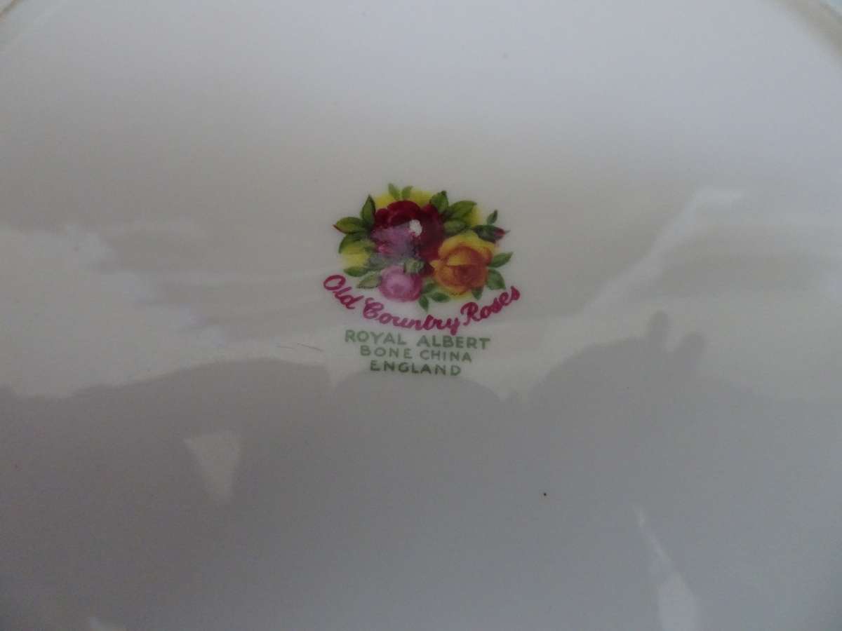 Three Beautiful Vintage Royal Albert Old Country Roses Salad/Side Plates (Bidding Per Plate)